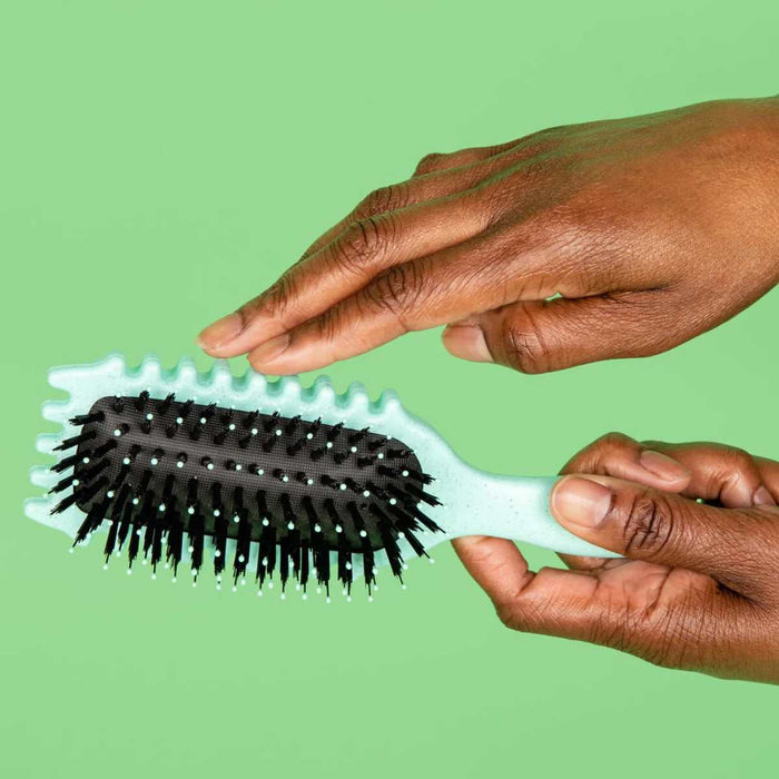Bounce Curl Define Styling Brush - Curly Stop